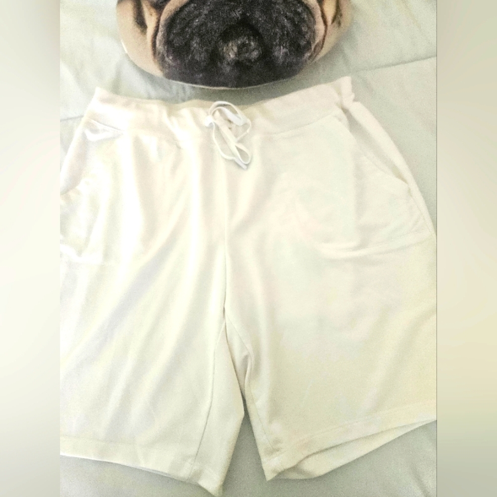 Athletic Works White Shorts LG 12/14 In Good Shape - Picture 6 of 11